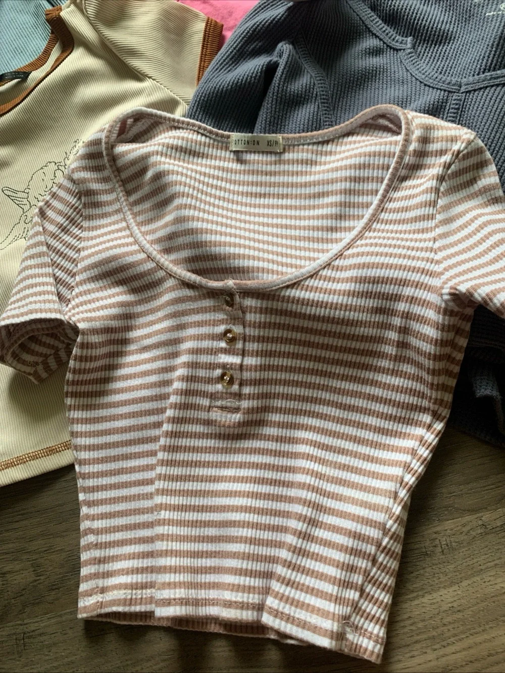 Women's Crop Top Bundle of 6 Size XS Hollister, SHEIN, and more!